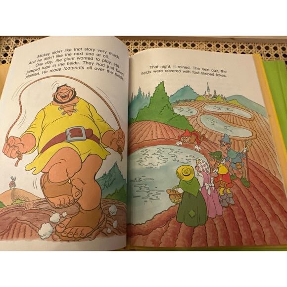 Set of 2 Walt Disney Fun to Read Mickey Meets the Giant & Pinocchio’s Promise - Picture 7 of 13